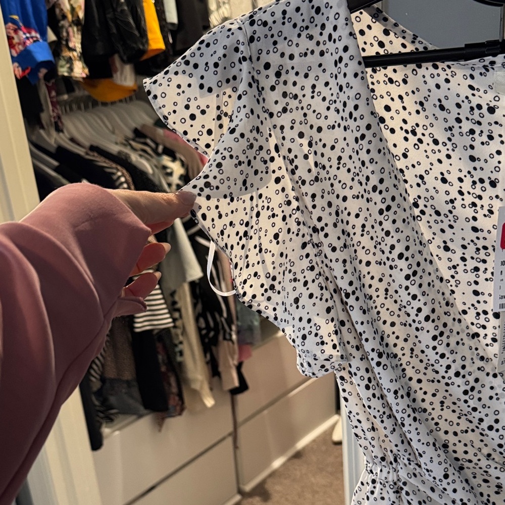 White and Black Dotted Wrap Blouse - Picture 4 of 5